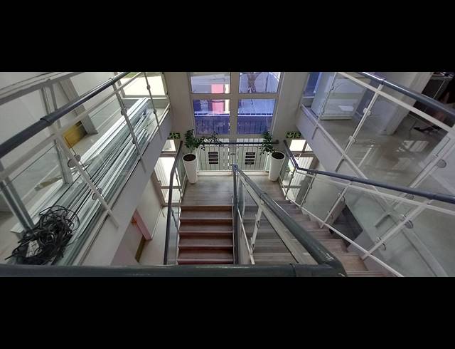 832M² OFFICE TO LET IN RIVONIA
